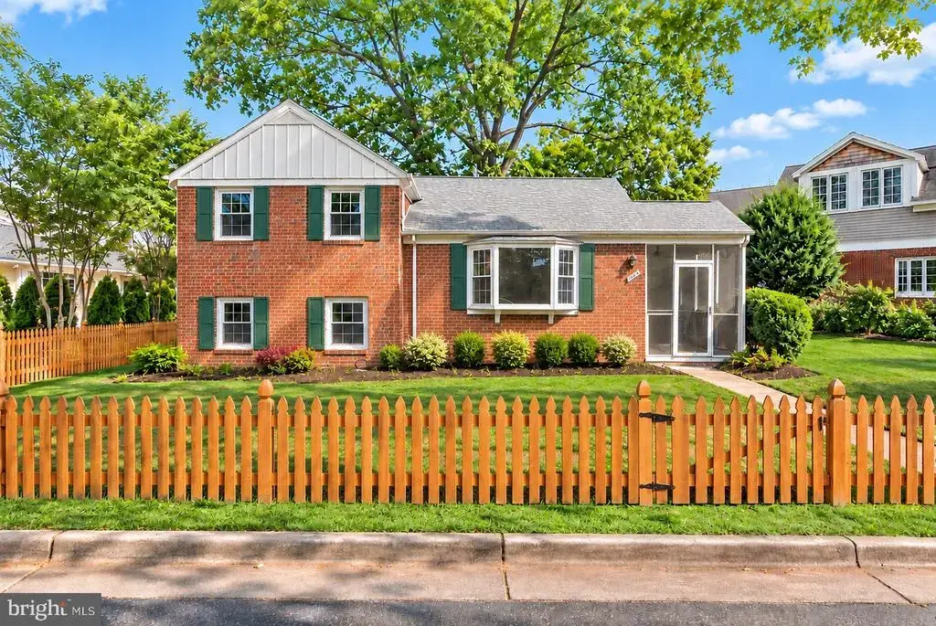 709 W View Ter, ALEXANDRIA
