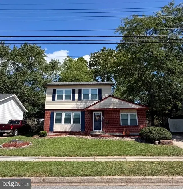 713 Pear St, Dover