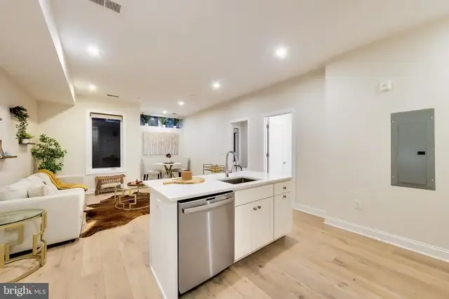 4319 Harrison St Nw #2, Washington