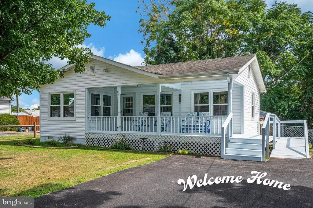 212 2nd St, COLONIAL BEACH