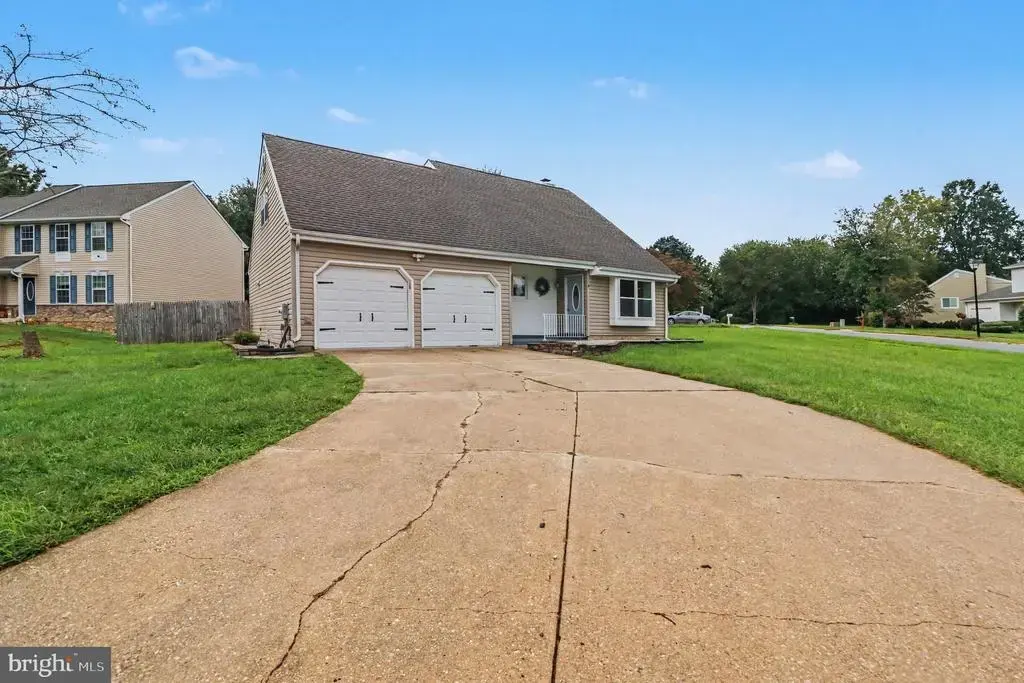 2 Pebble Pl, NEWARK