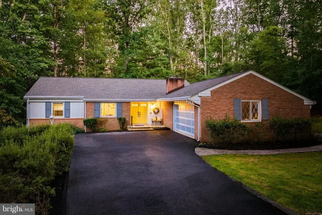 2521 Fowlers Ln, RESTON