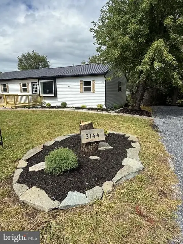 3144 Spring Rd, Carlisle