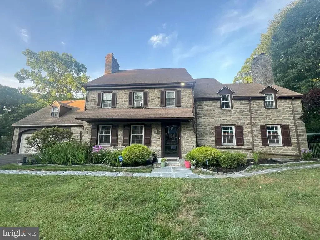 8381 Glen Rd, ELKINS PARK