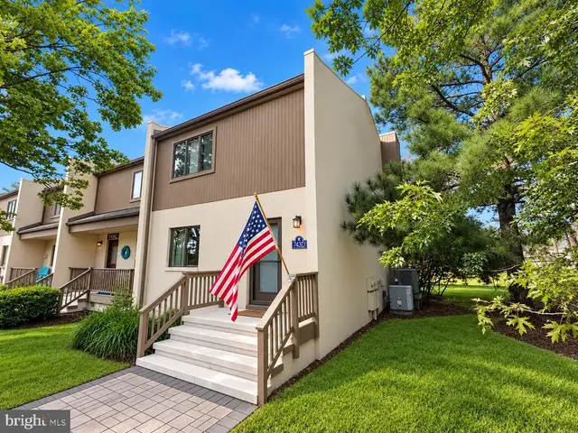 743 Clubhouse Ln #d, Bethany Beach