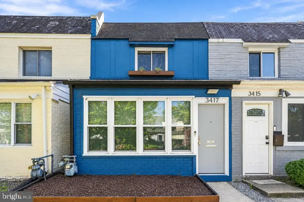 3417 Baker St Ne, WASHINGTON
