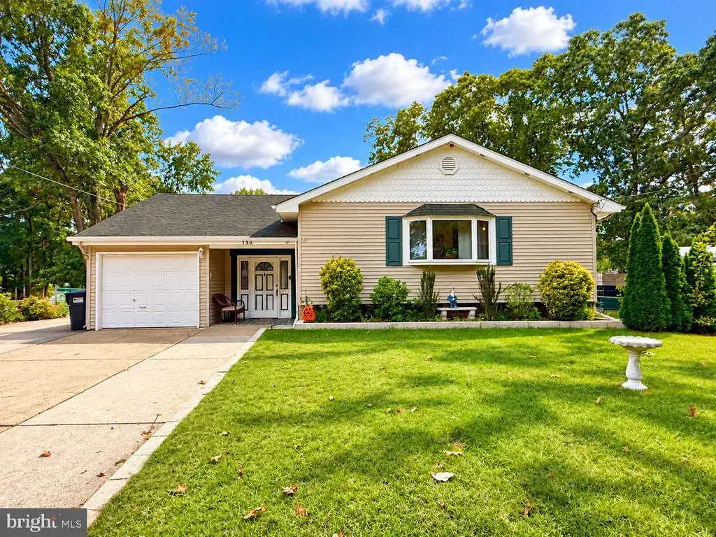 130 Fernwood Dr, HAMMONTON