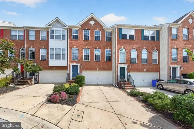 9962 Fragrant Lilies Way, Laurel