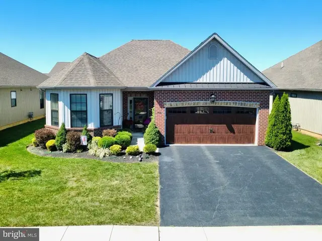 4139 Clearbrook Rd, Emmaus