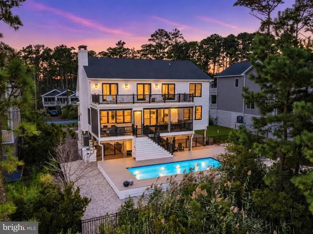 421 Salt Pond Rd, BETHANY BEACH