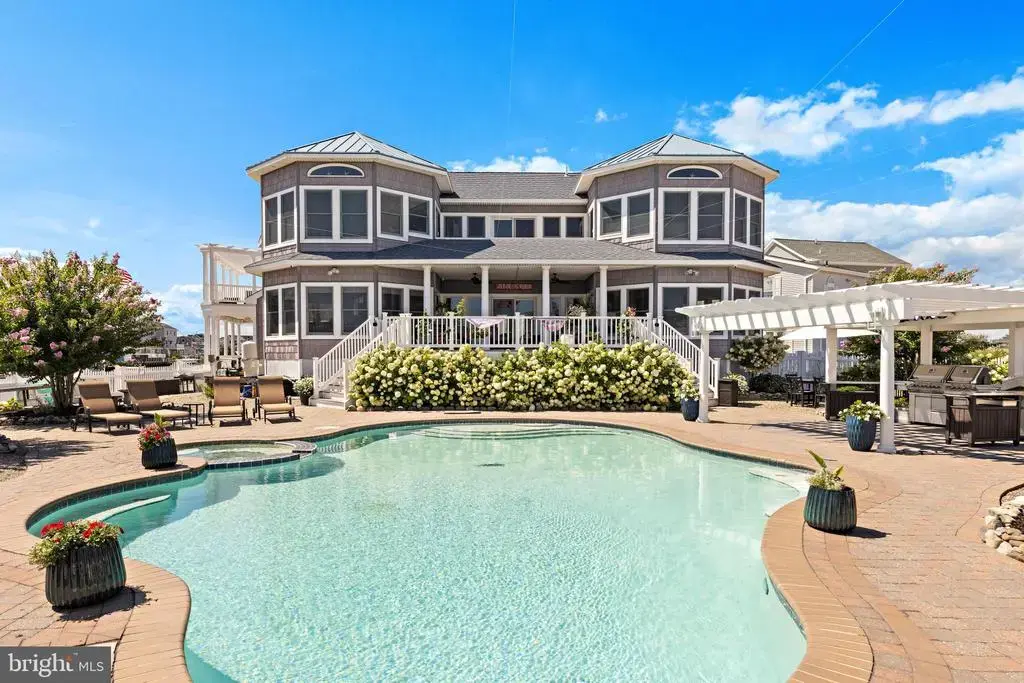 77 Frank Dr, MANAHAWKIN
