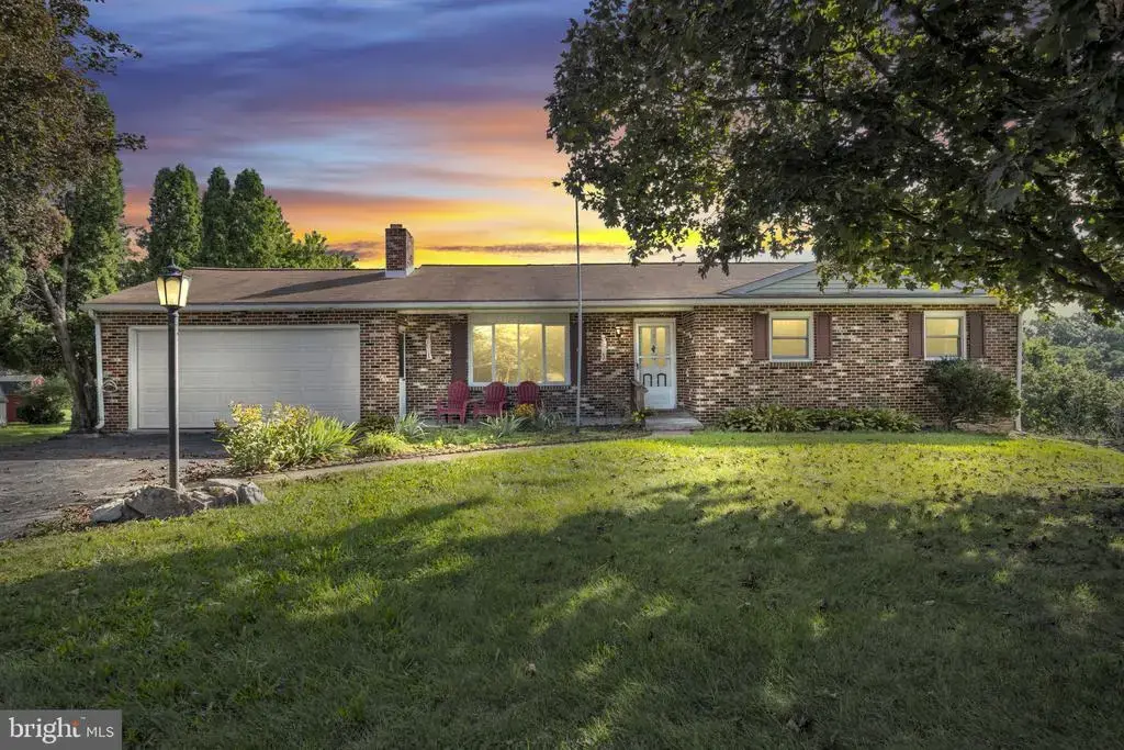 12 Mark Cir, CARLISLE