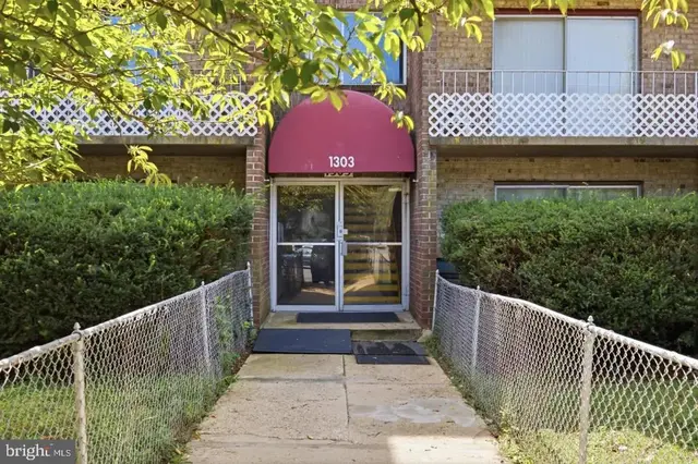 1303 Congress St Se #1, Washington