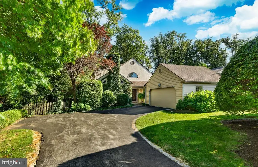 470 Inverary Ln, VILLANOVA