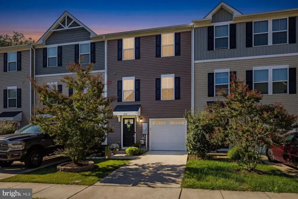 292 Sage Cir, WINCHESTER