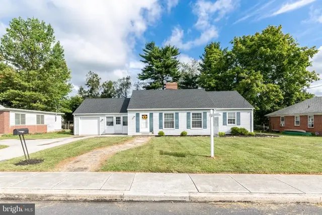 333 W Myrtle St, Littlestown