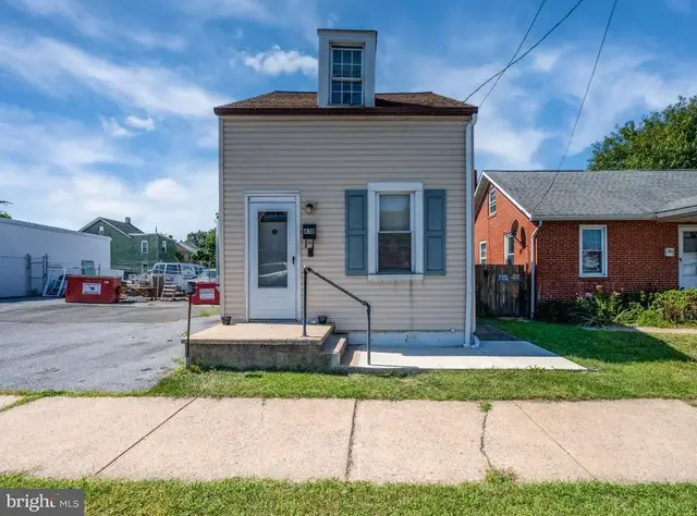 438 Morgantown Rd, Reading
