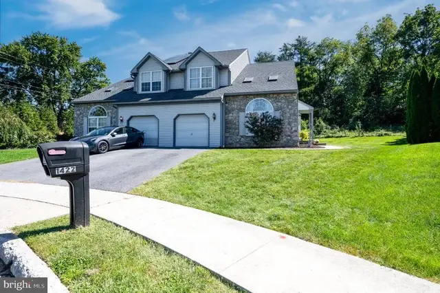 1422 Hillpoint Cir, Reading
