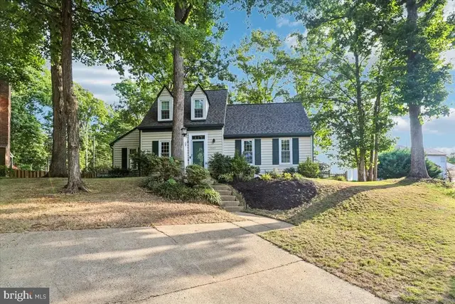 15465 Golf Club Dr, Dumfries