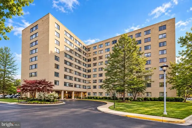 6641 Wakefield Dr #808, Alexandria