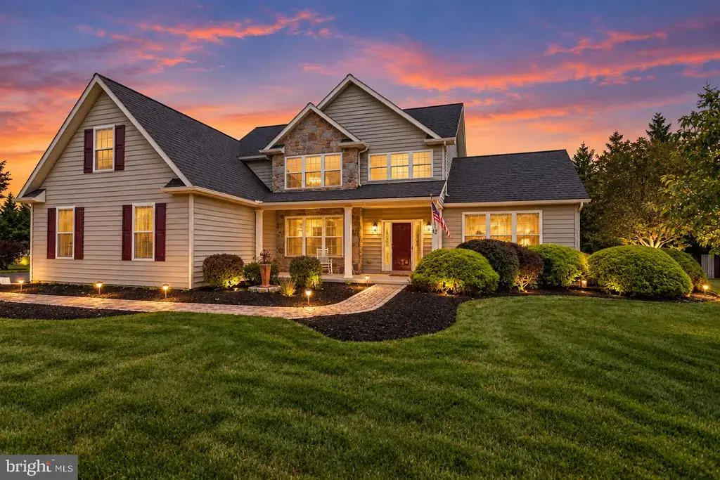 12 E Summit Dr, LITTLESTOWN