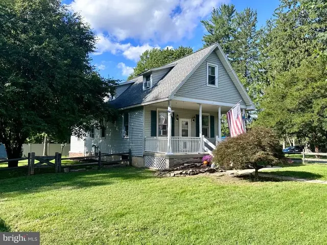 387 Mountain View Rd, Reading