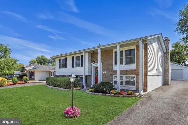 115 W Church Rd, Sterling