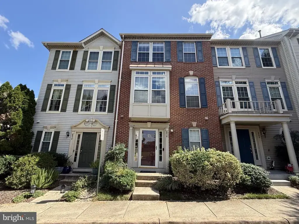 970 Harrison Cir, ALEXANDRIA
