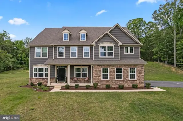 16467 Catherine Woods Ct, Hughesville