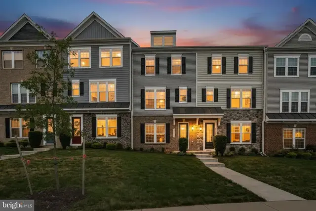 6310 Berkley Bridge Pl, Haymarket