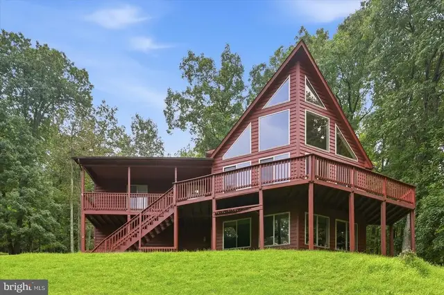 337 Chestnut Trail Rd, Front Royal