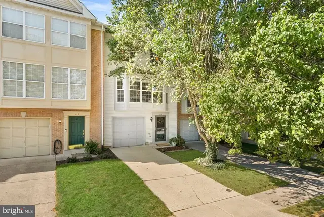 112 Hampshire Sq Sw, Leesburg
