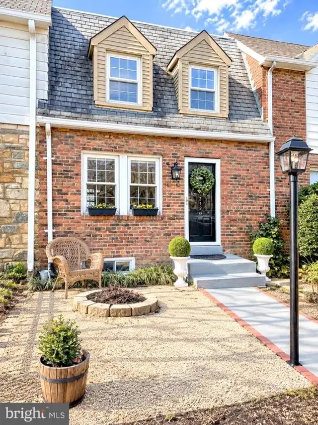 2120 N Brandywine St, Arlington