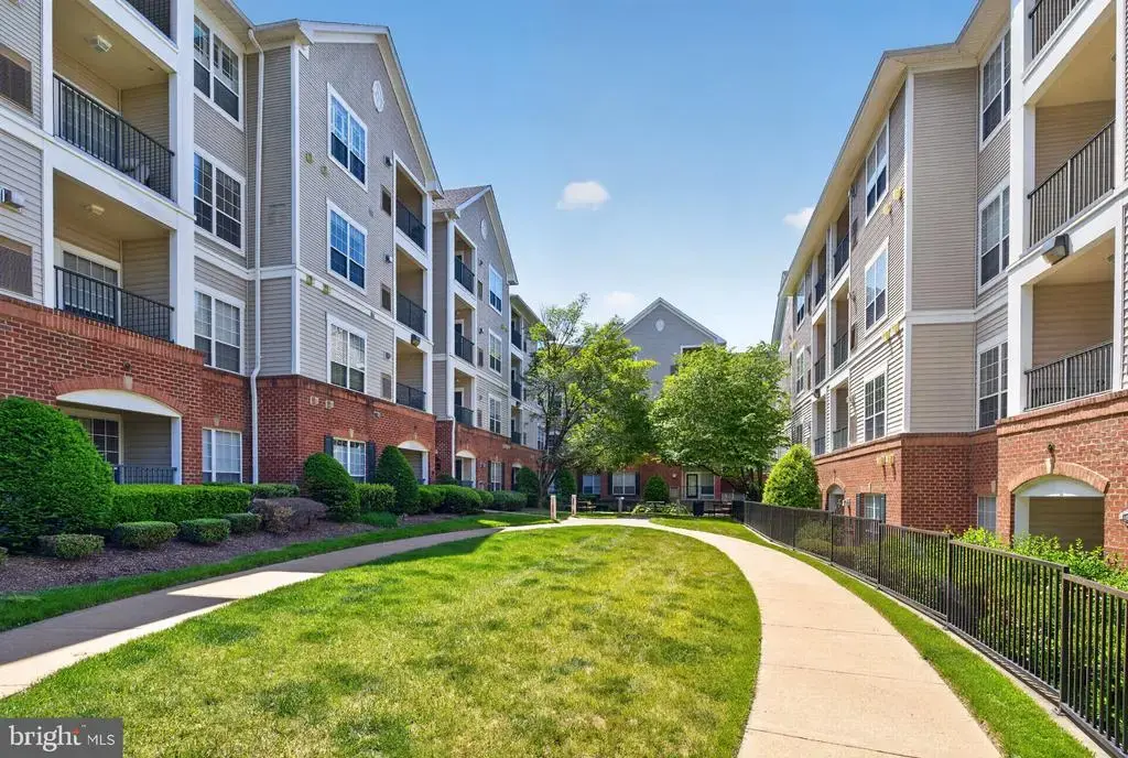 4854 Eisenhower Ave #357, ALEXANDRIA
