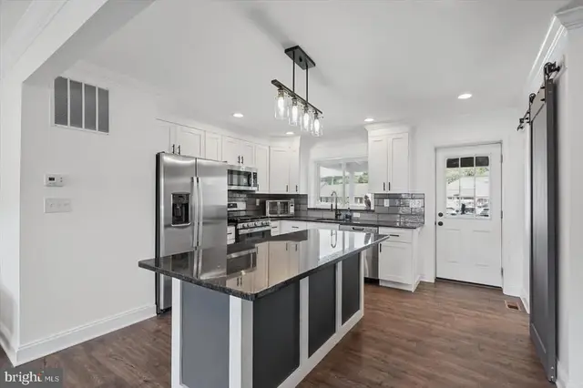 3400 North Point Rd, Dundalk