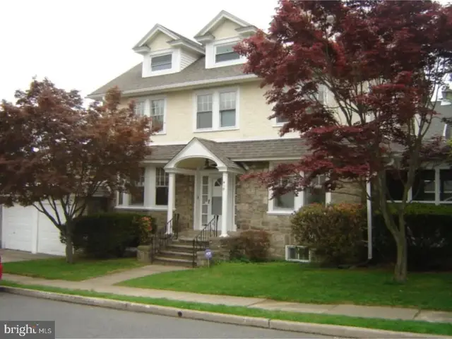 419 Netherwood Rd, Upper Darby