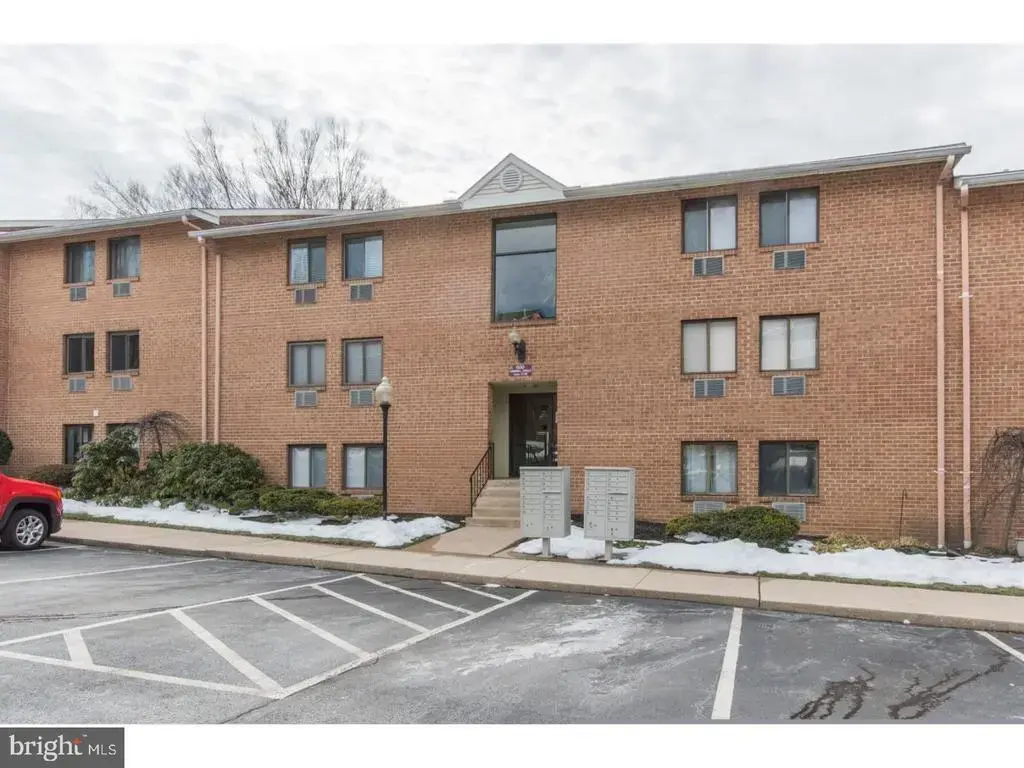 600 Campbell Cir #i-18, DOWNINGTOWN