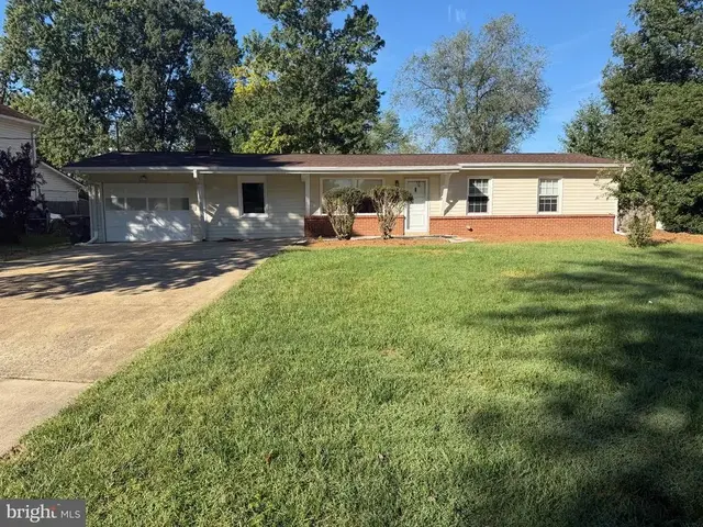 8114 Norwood Dr, Alexandria