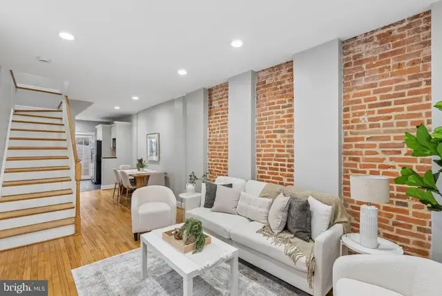 908 S Highland Ave, Baltimore