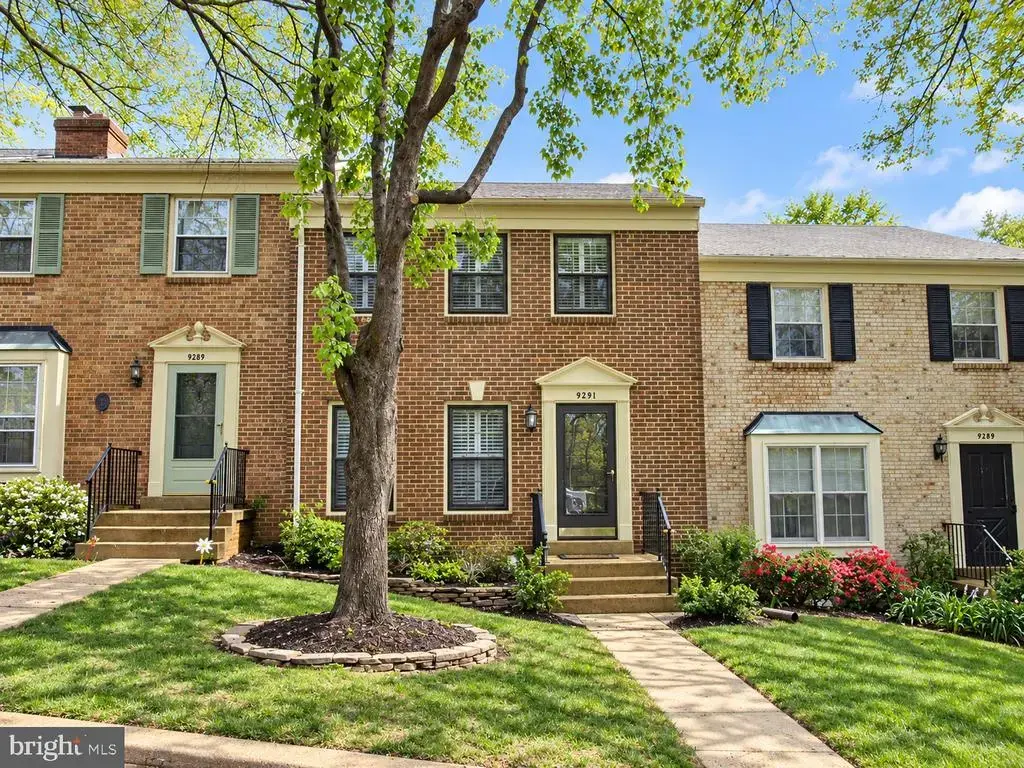 9291 Bailey Ln, FAIRFAX