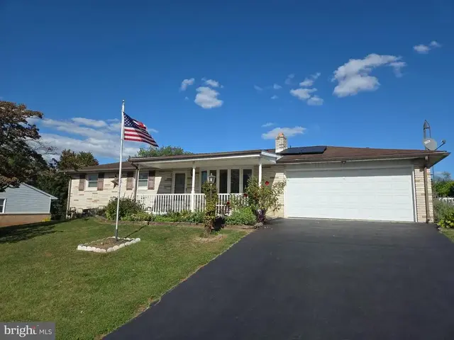 2750 Northvue Ln, York