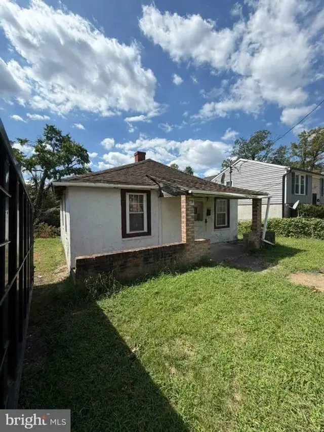 1312 Eli Pl, Landover