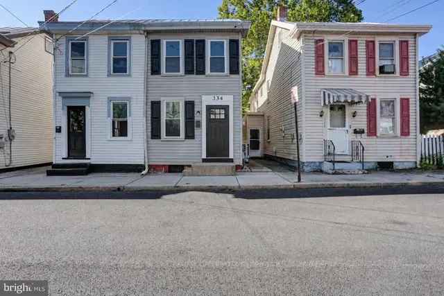 334 W Penn St, Carlisle