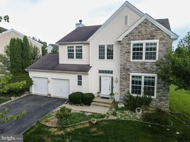 1035 Jervin Dr, Allentown