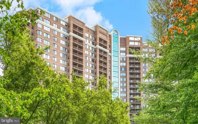10101 Grosvenor Pl #1804, North Bethesda