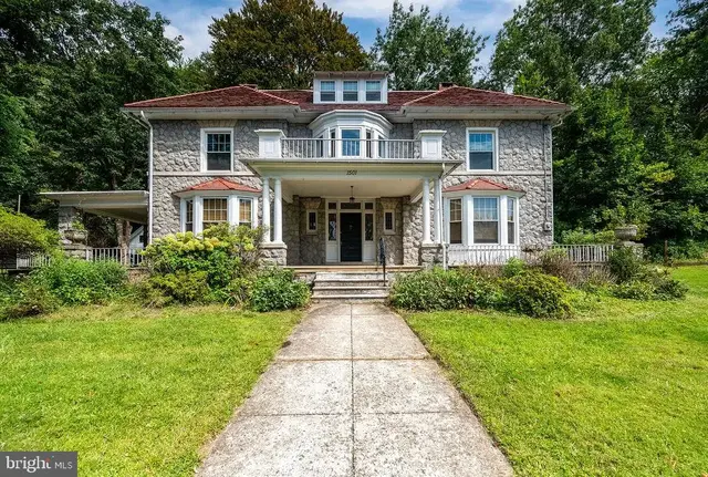 1501 Hill Rd, Reading
