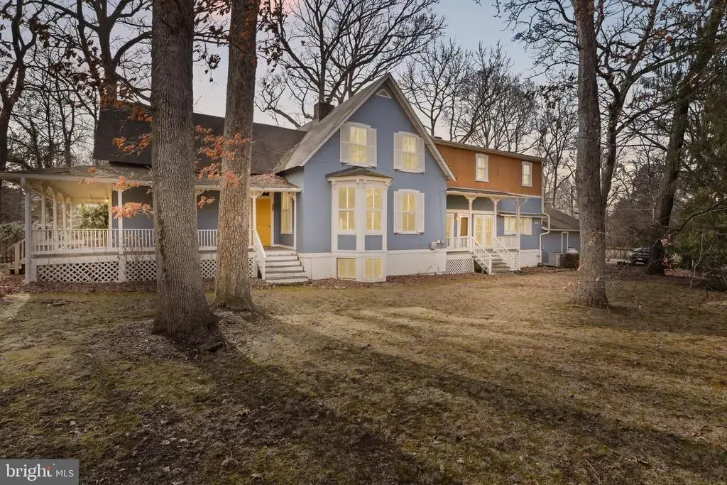 206 Grove Ave, WASHINGTON GROVE