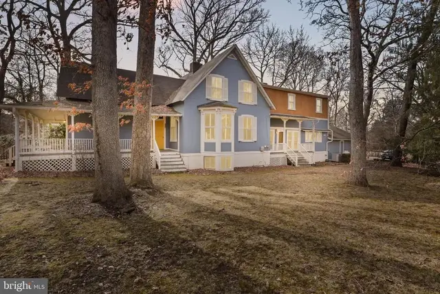 206 Grove Ave, Washington Grove