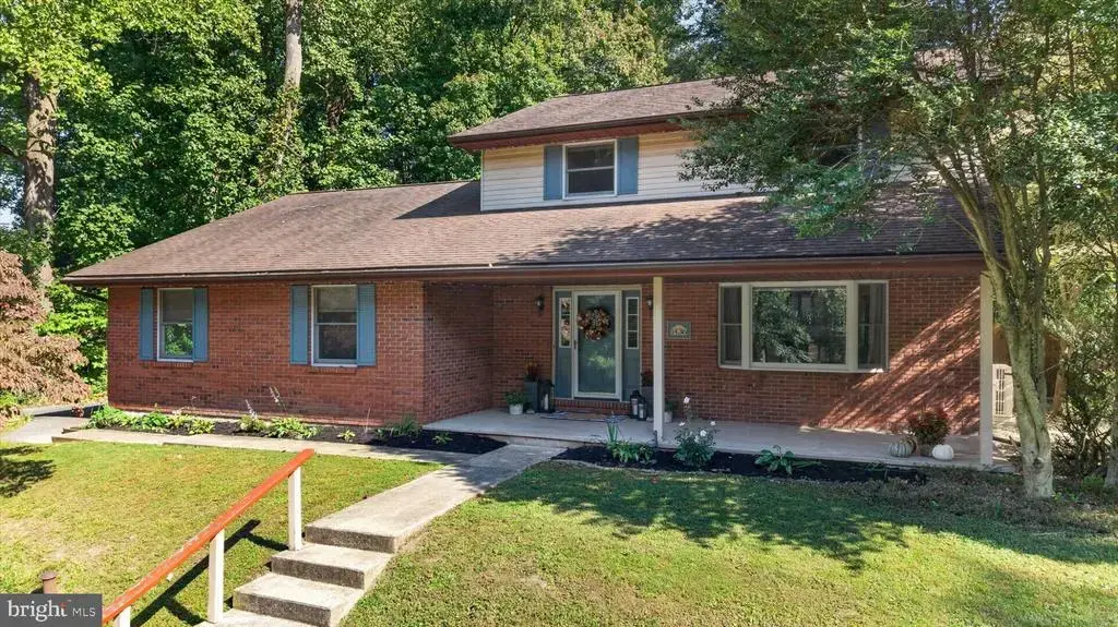 1436 Woodhaven Dr, HUMMELSTOWN