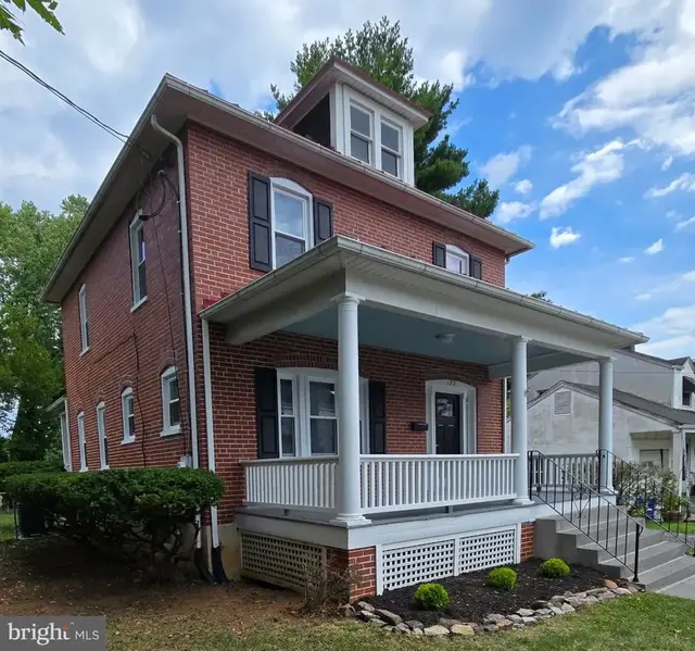 120 W Whitlock Ave, Winchester